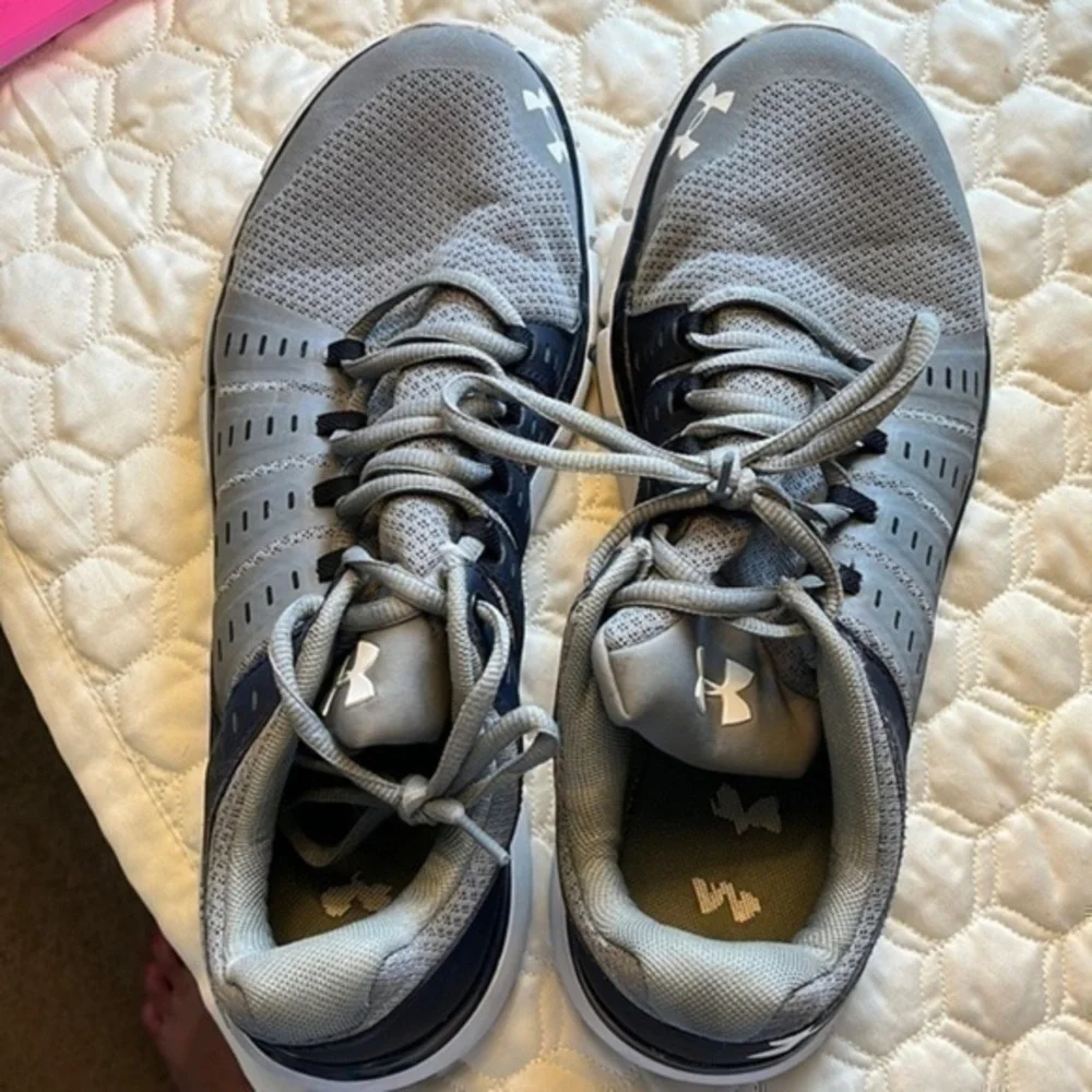 Under Armour Women’s Shoes Size 12 Excellent Condition